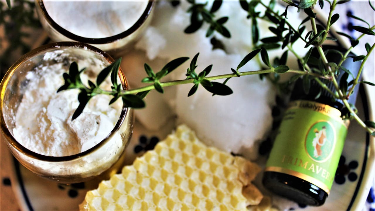 Make your own natural cosmetics: Simple recipes and tips