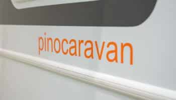 pinocaravan pi xl schriftzug