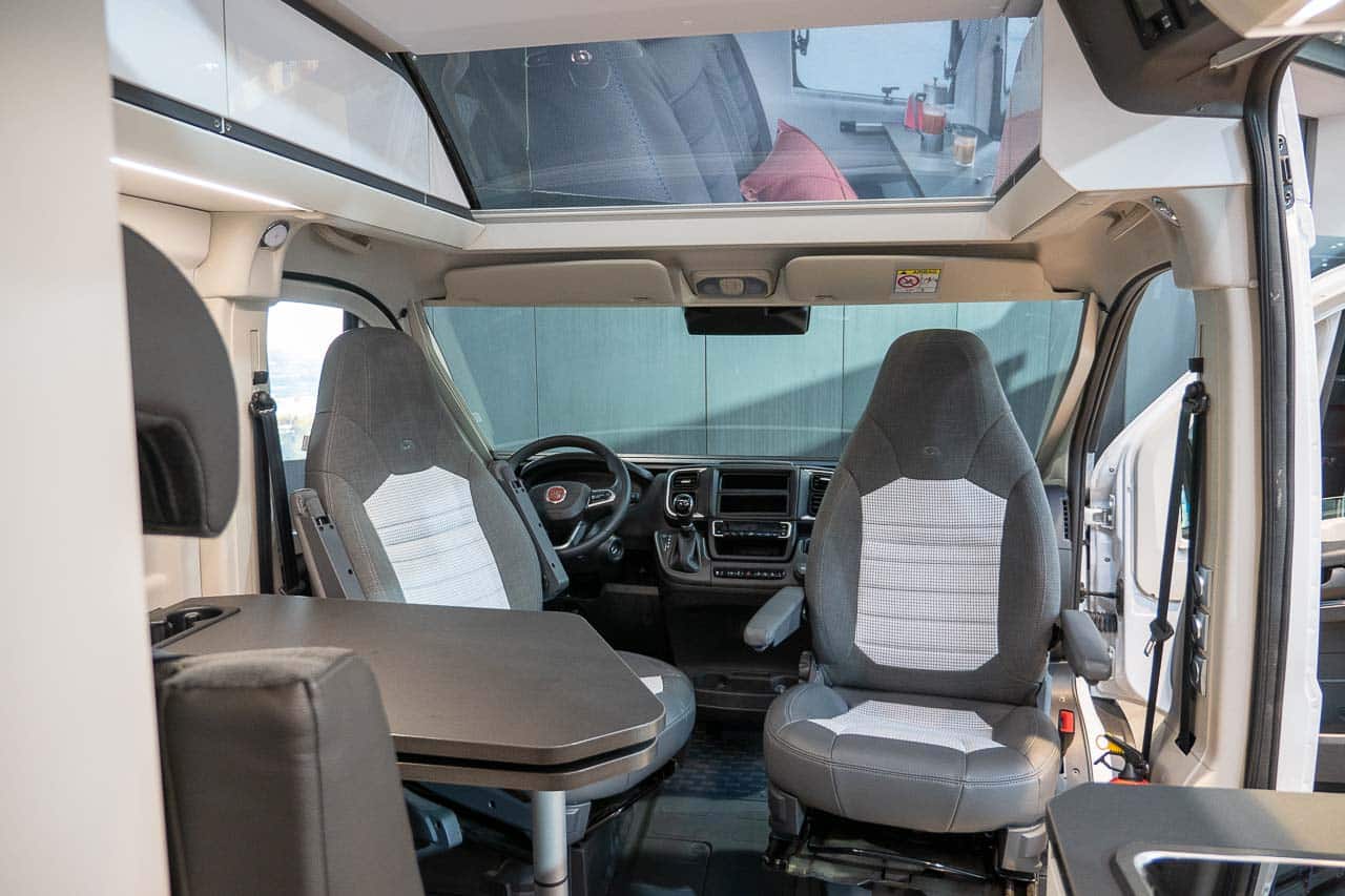 Adria TWIN 600 driver's cab