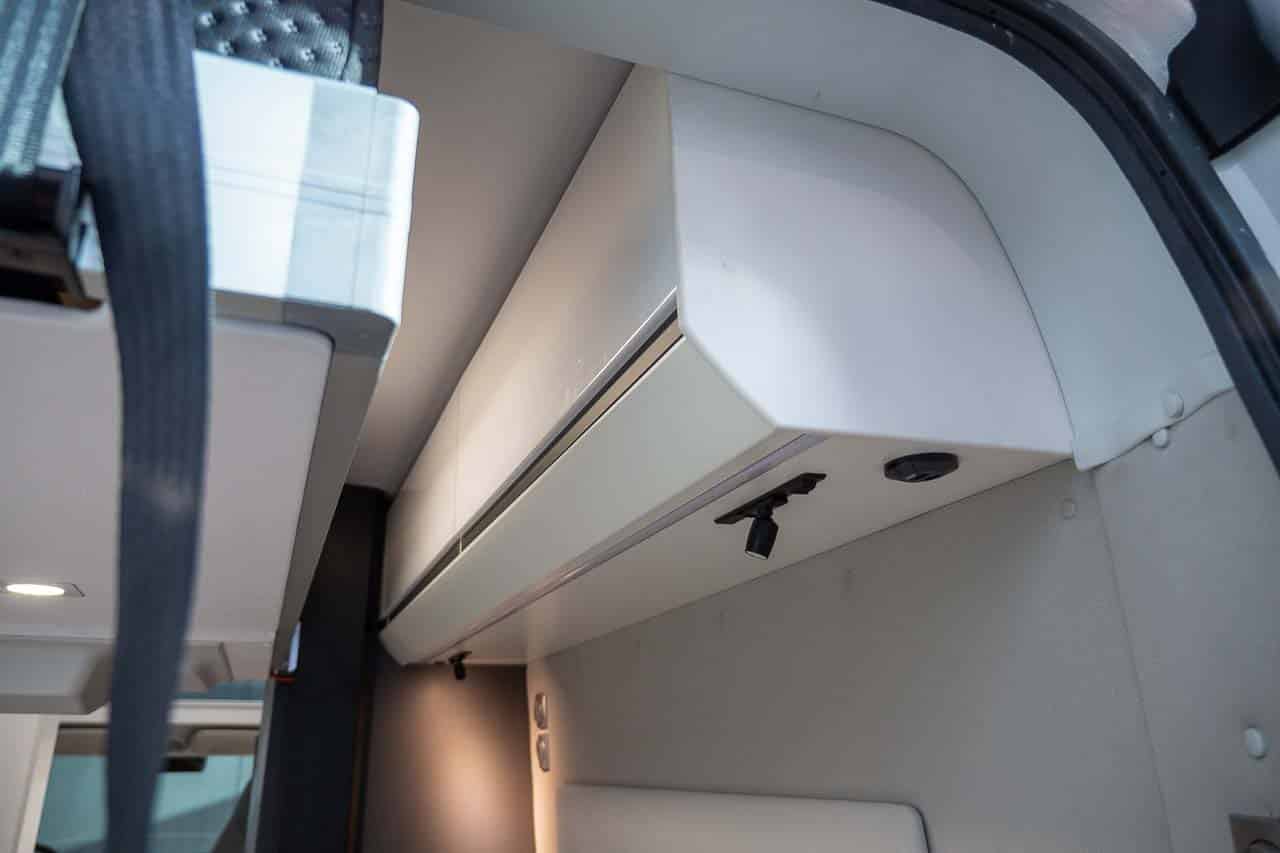 Adria TWIN 600 cabinet side
