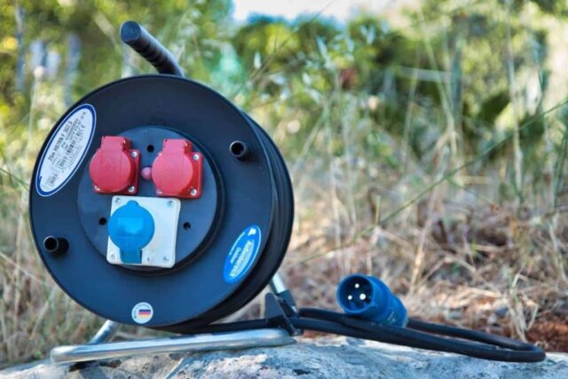 Camping cable reel