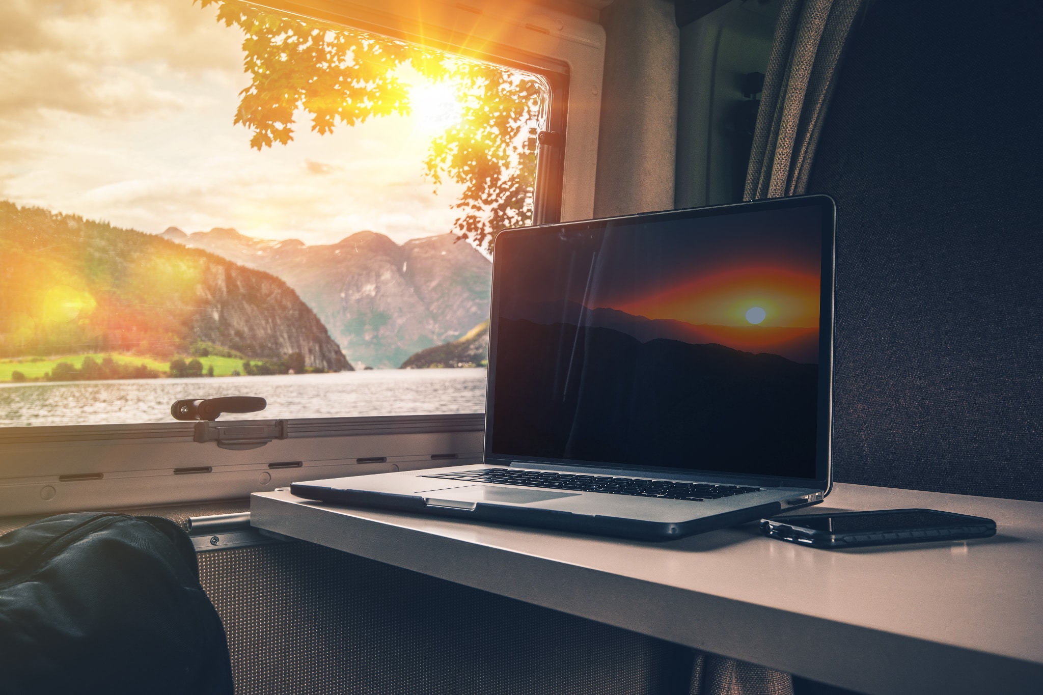 Freedom and connectivity when camping: the best mobile Wi-Fi routers for on the go