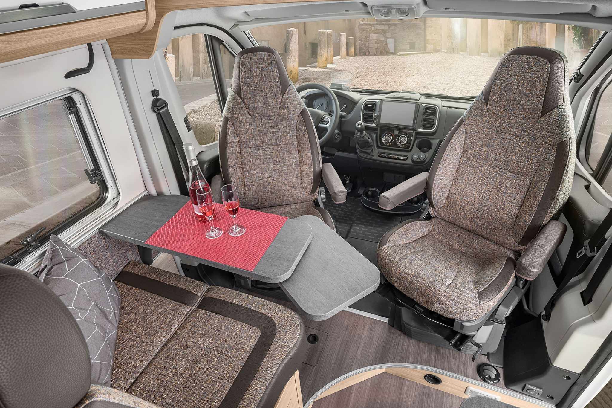 A comfortable, homely seating area is also possible at just 5.41 meters. © Knaus Tabbert AG