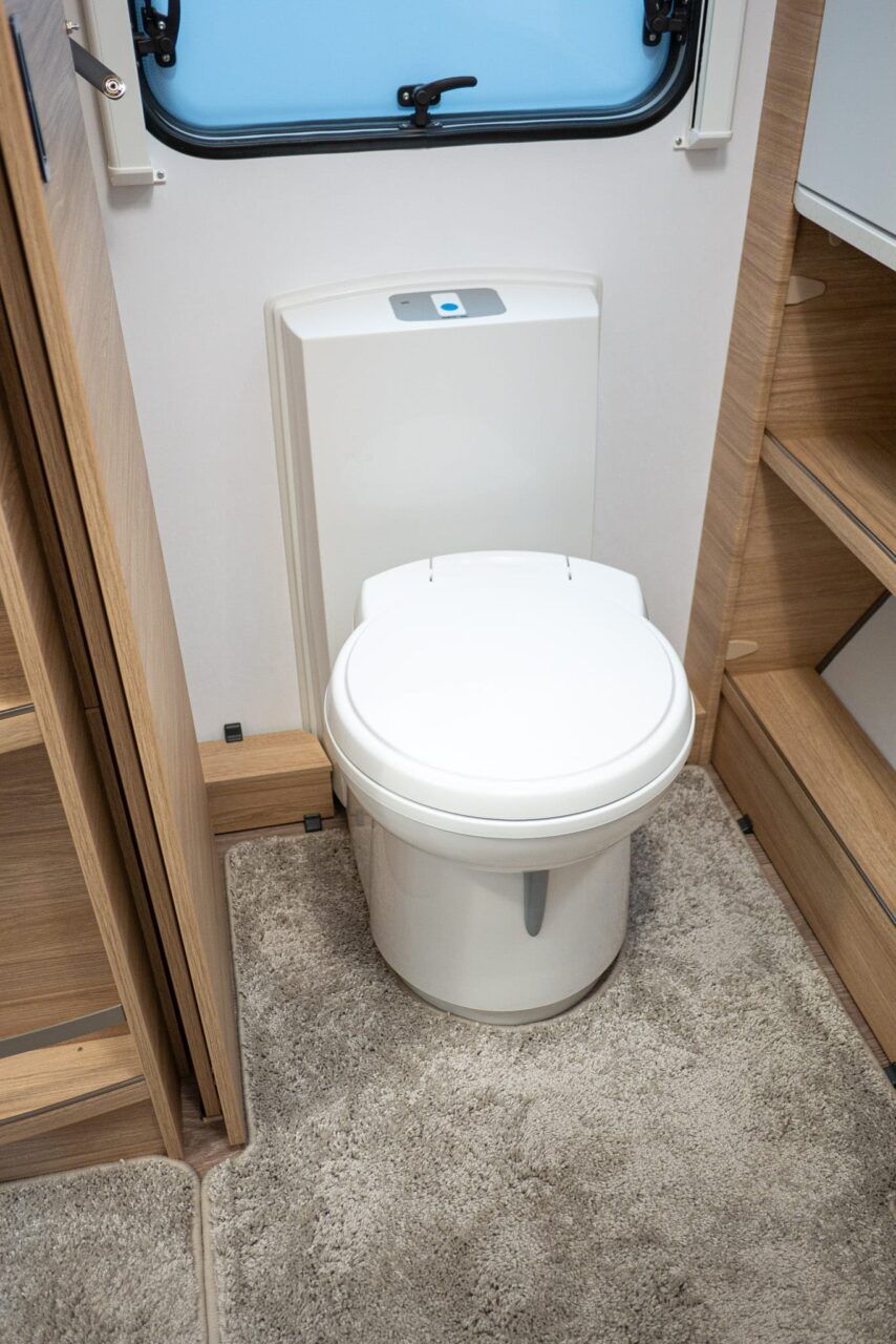Fendt Bianco Activ 515 SGD Caravan Salon 2023 Toilet