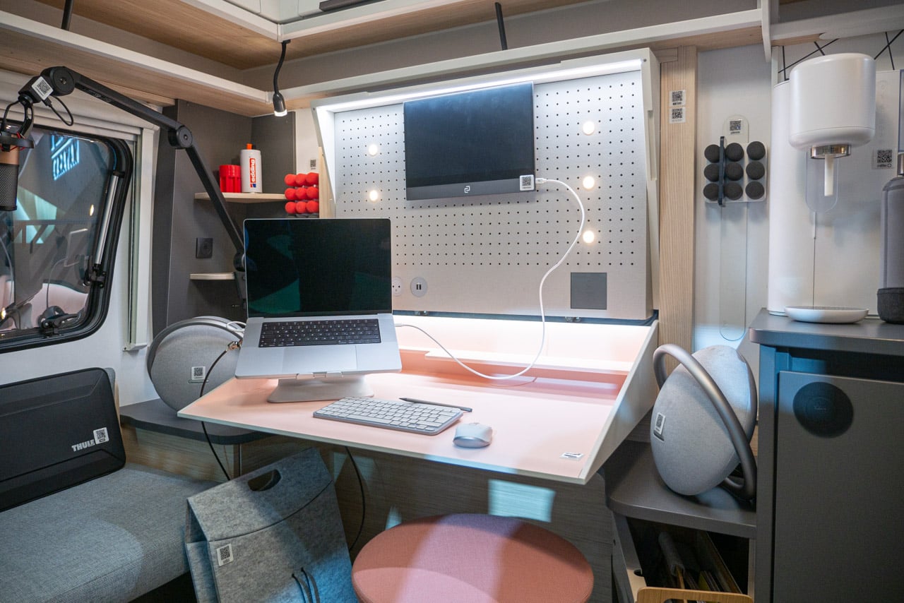 Highlights at Caravan Salon 2023: Innovations at the world's largest camping trade fair 3 Fendt Concept Work & Connect Adfendture Caravan Salon 2023 Model Connect Mobile Office