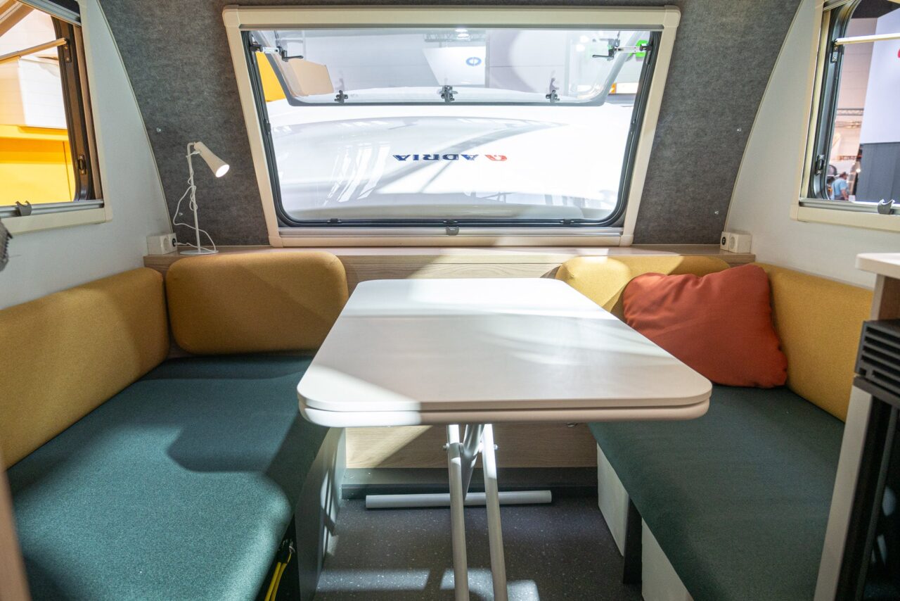 adria aviva lite 360 dk sitzgruppe