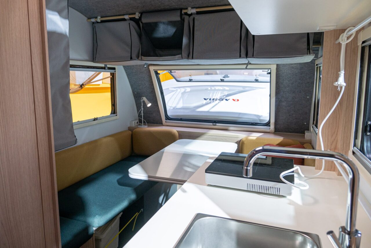adria aviva lite 360 dk sitzgruppe kueche