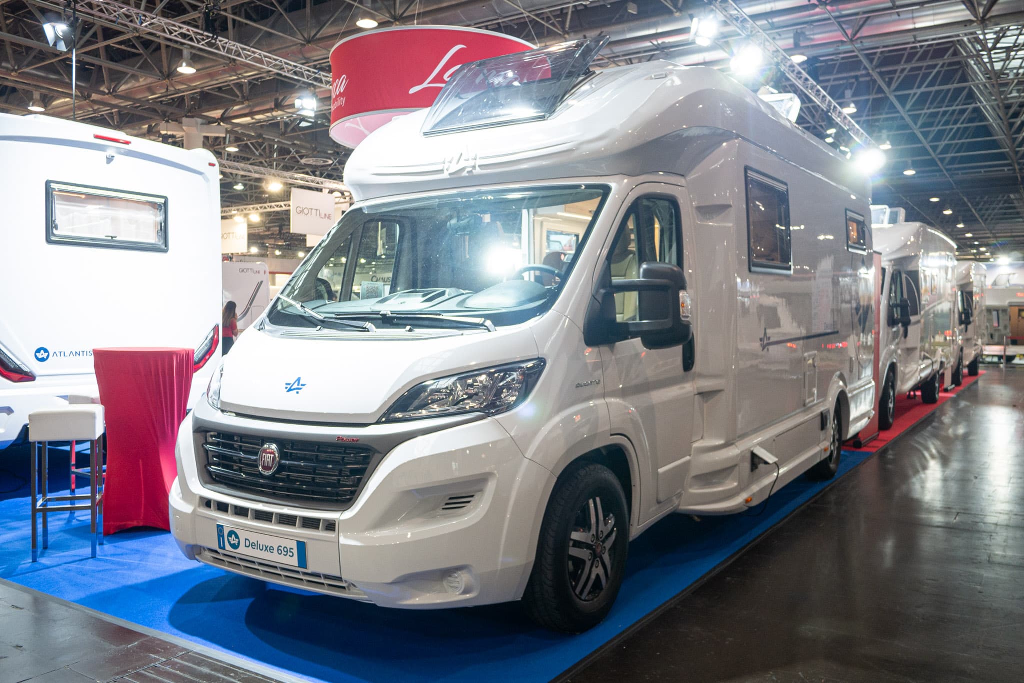 Atlantis Deluxe 695 (2024): comfortable luxury motorhome for four people – with 360° tour!
