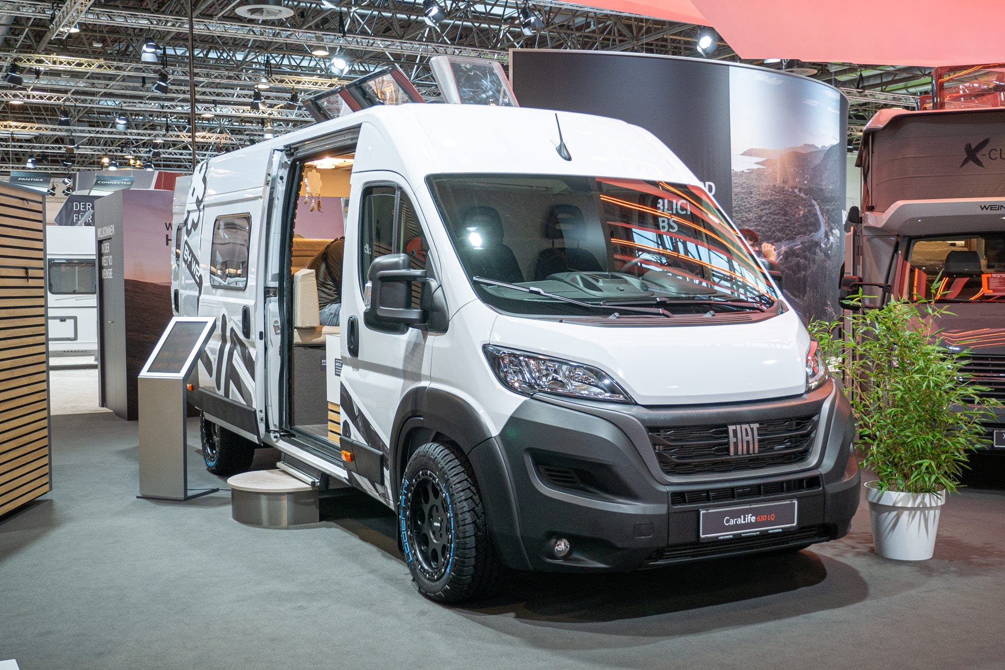 Weinsberg CaraLife 630 LQ (2024): refined floor plan with Secret Shower and separated driver’s cabin – with 360° tour!