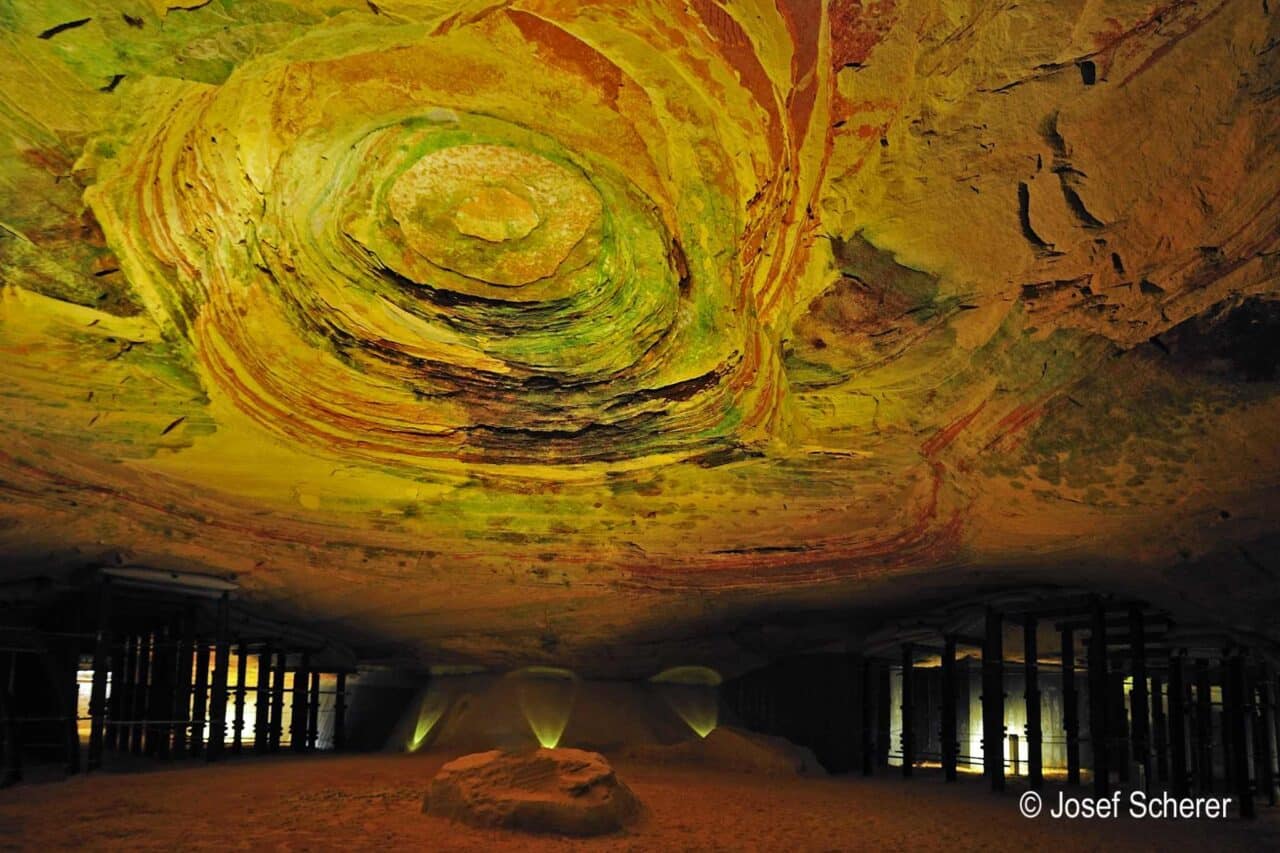 Camping near spectacular caves in Germany - Schlossberghölen