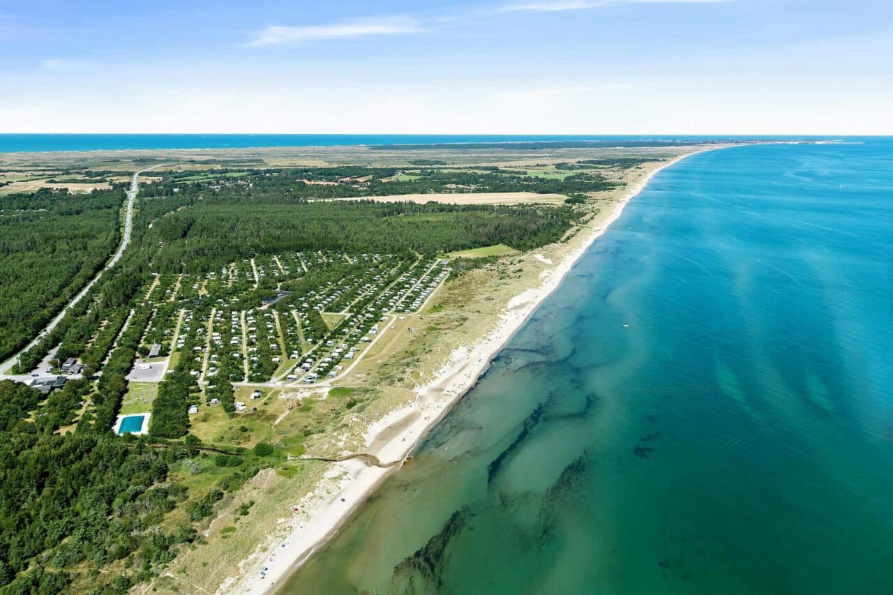 Denmark Rental accommodation SkagenSydstrandCamping_Vogelperspektive_(c)PiNCAMP