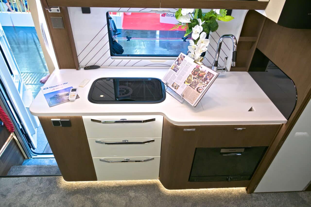 Deddle RV Carbonic Liner 78 - Kitchen Caravan Salon 2024