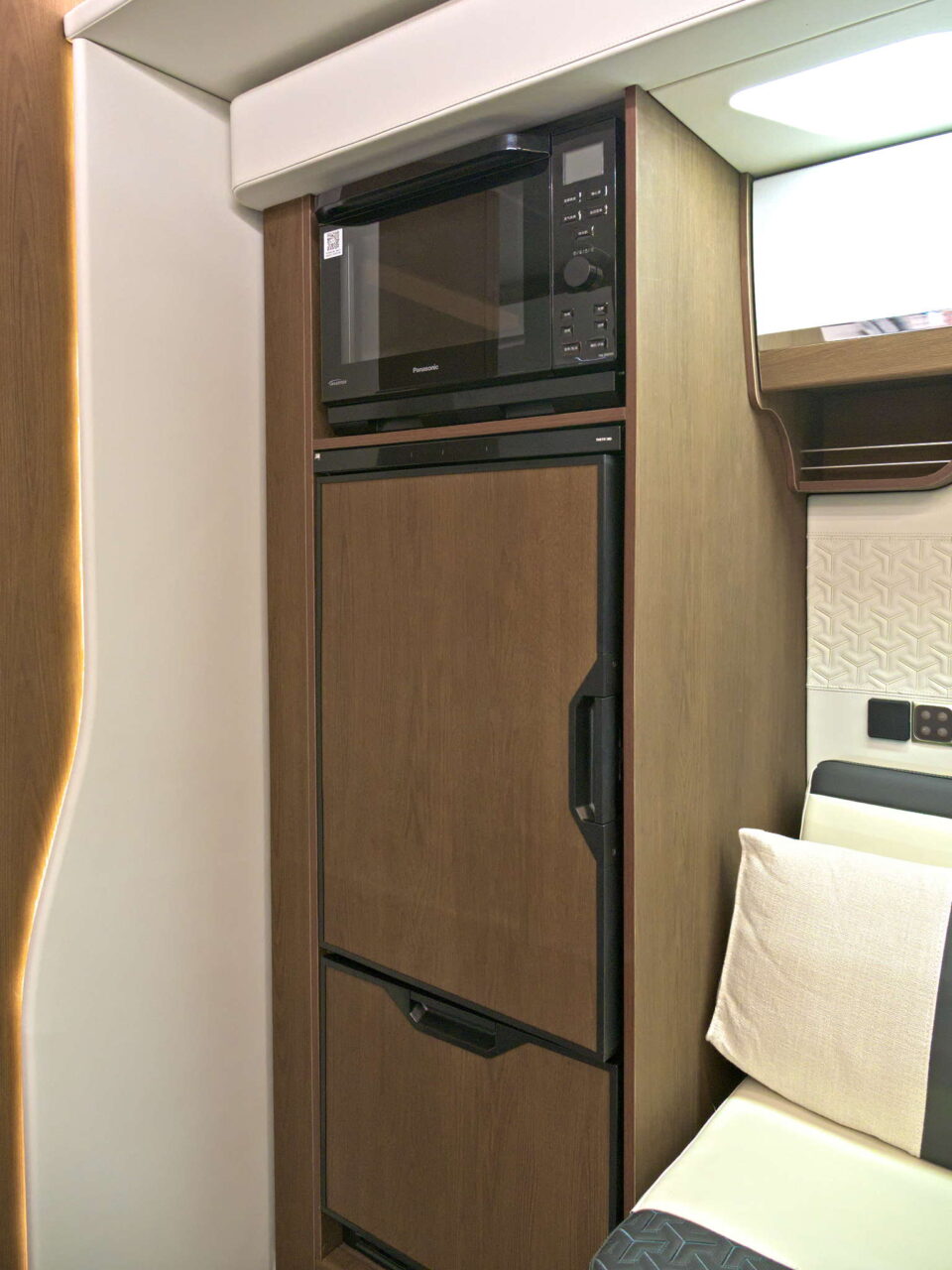 Deddle RV Carbonic Liner 78 - Refrigerator Caravan Salon 2024