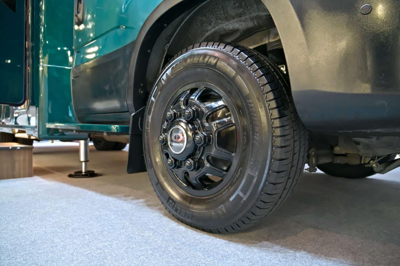 Deddle RV Carbonic Liner 78 - Tires Caravan Salon 2024