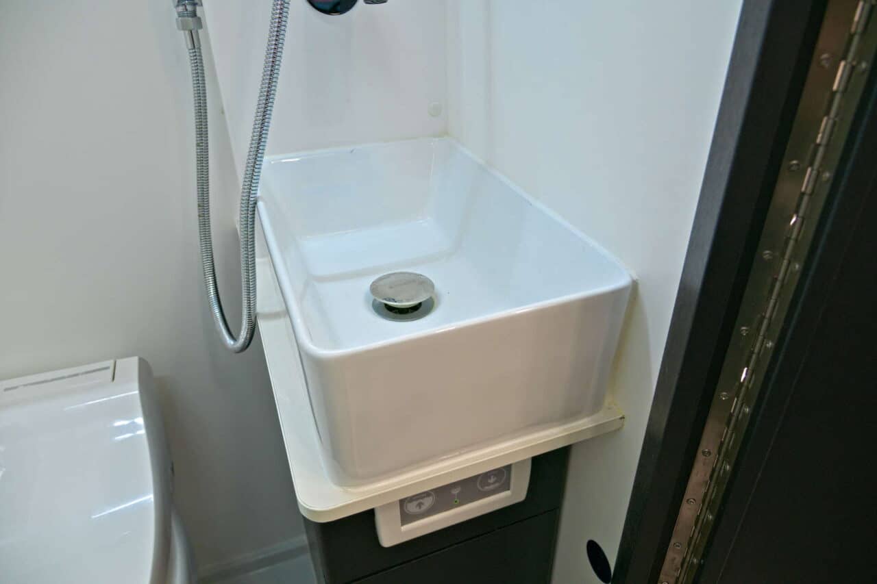 deddle rv easy tour e max bad 2