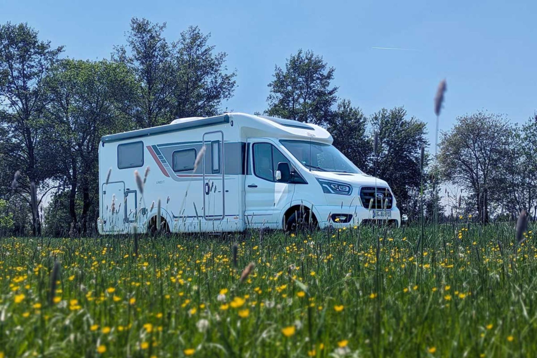 The Bürstner Lineo T 690 G in the CamperStyle test: mobile comfort semi-integrated vehicle based on Ford (2024)