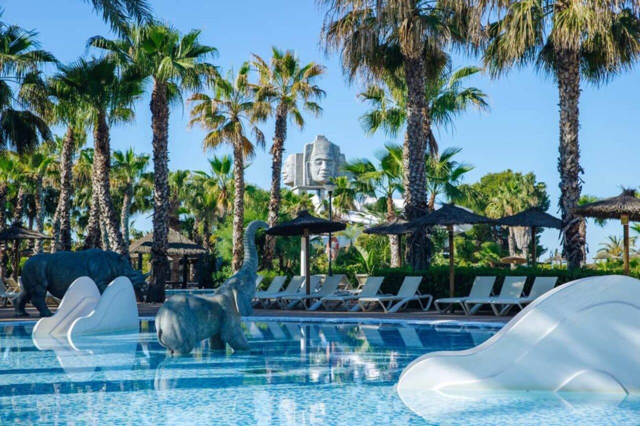 Campsites with water parks Spain