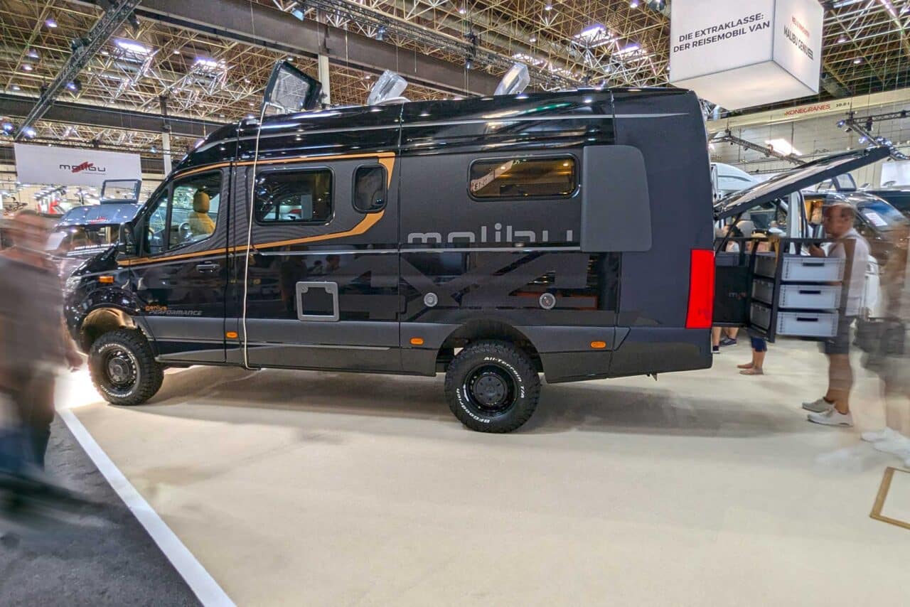 Innovations Caravan Salon 2024: Malibu Genius 641 LE - Compact comfort with innovative rear extension 1 Malibu genius 641 LE 0148