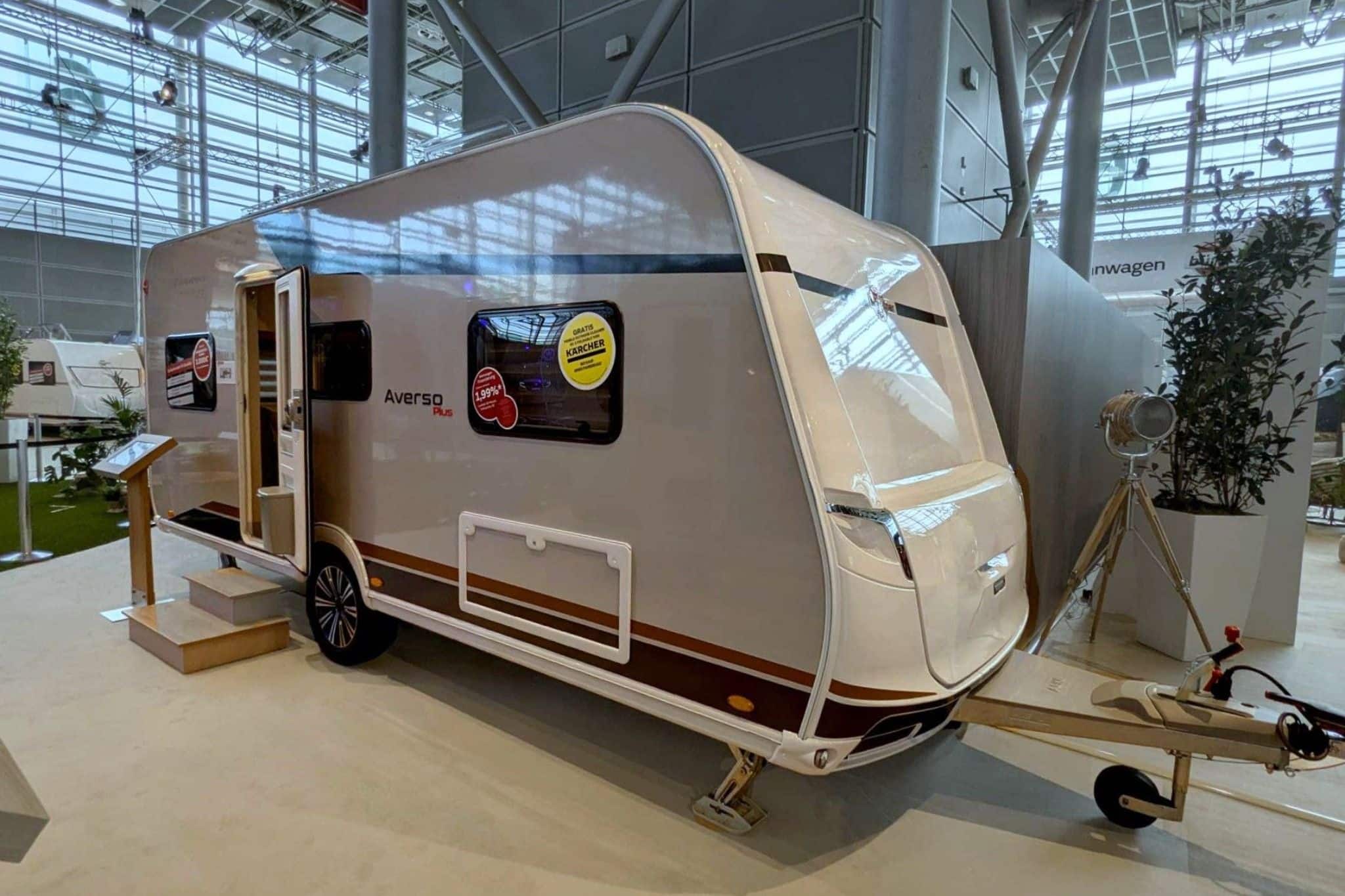 Bürstner Averso Plus 520 TL (2025) – Compact caravan with up to 6 berths