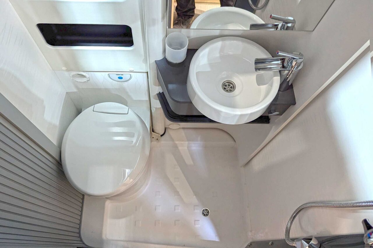 Innovations Caravan Salon 2024: Dreamer Sport Addict - the practical panel van for bikers and quad bikers 4 dreamer sport addict caravan salon 2024 bad