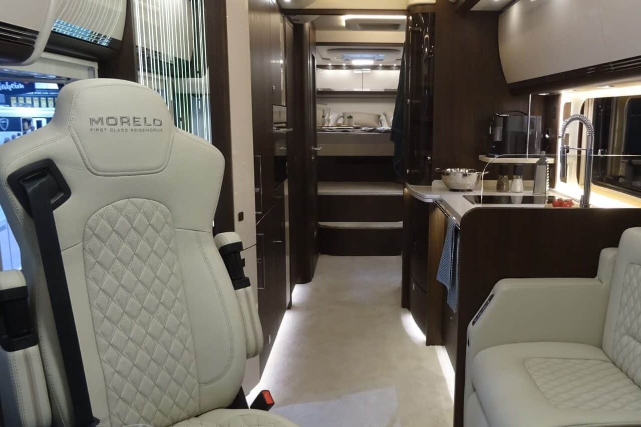 morelo grand empire 26t interieur caravan salon 2024 c katja scholz 1