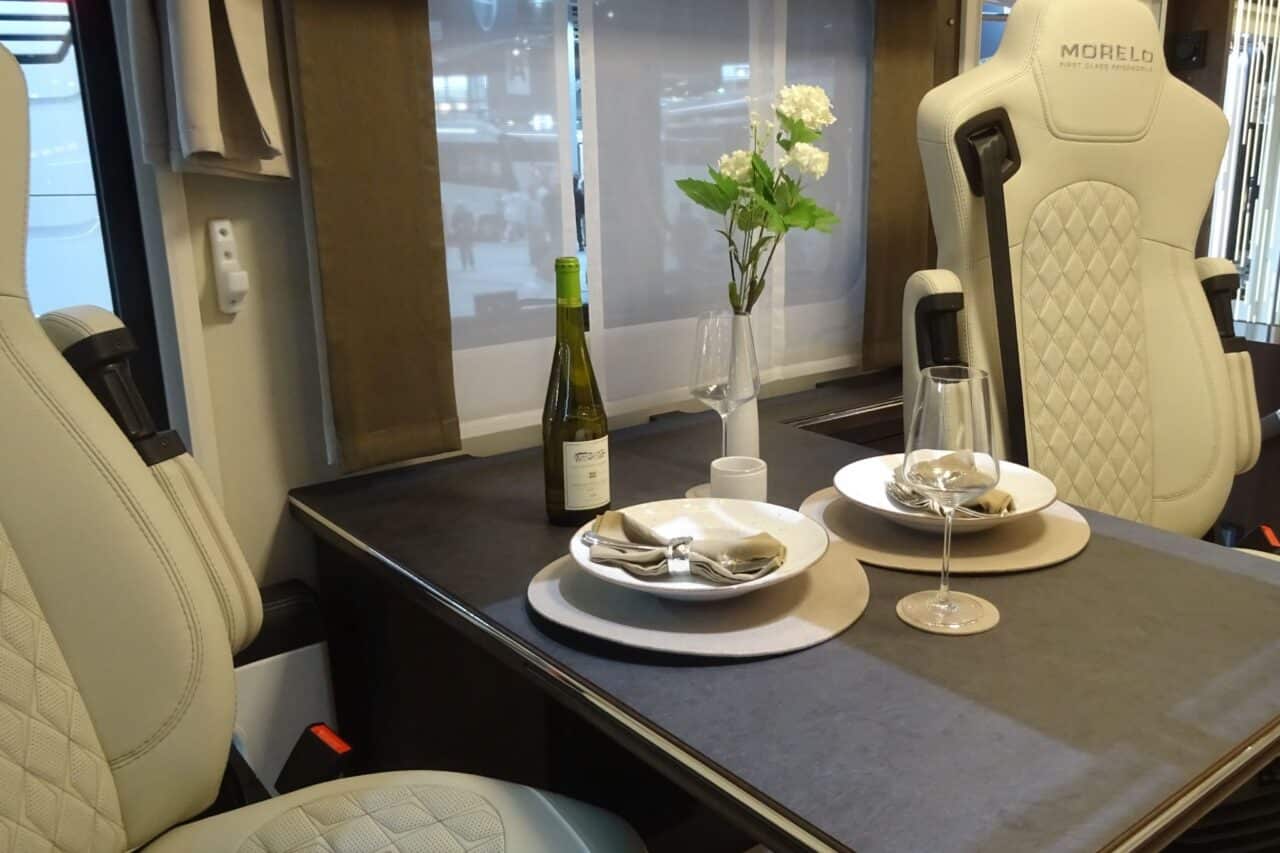 morelo grand empire 26t sitzecke vorn caravan salon 2024 c katja scholz