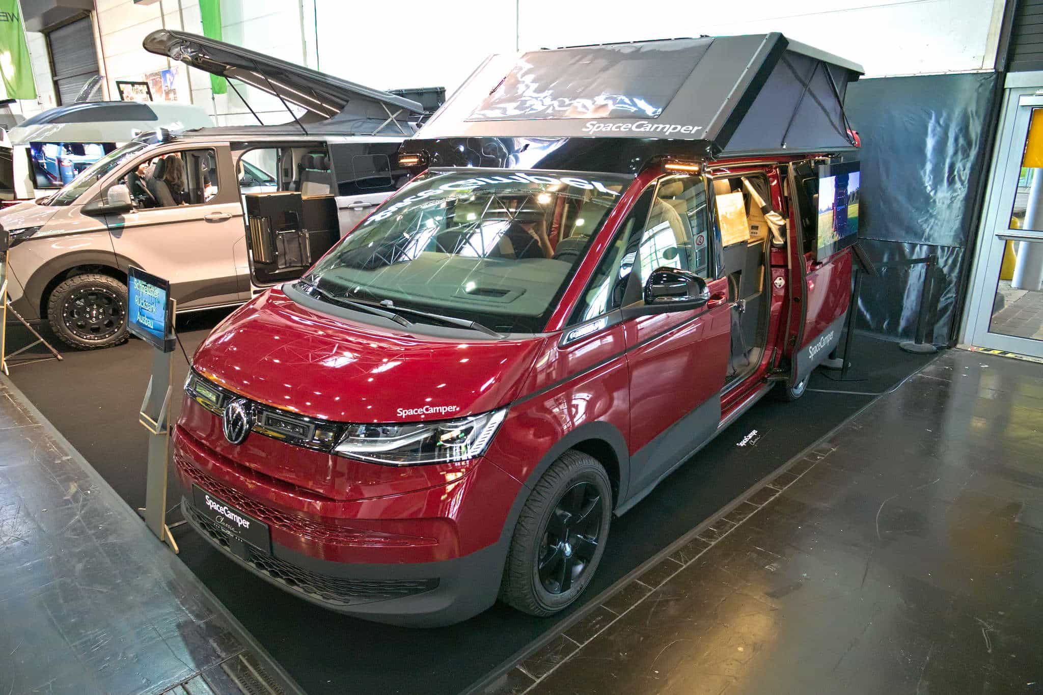 New products 2024 from SpaceCamper: Innovative roof constructions and modular extension systems