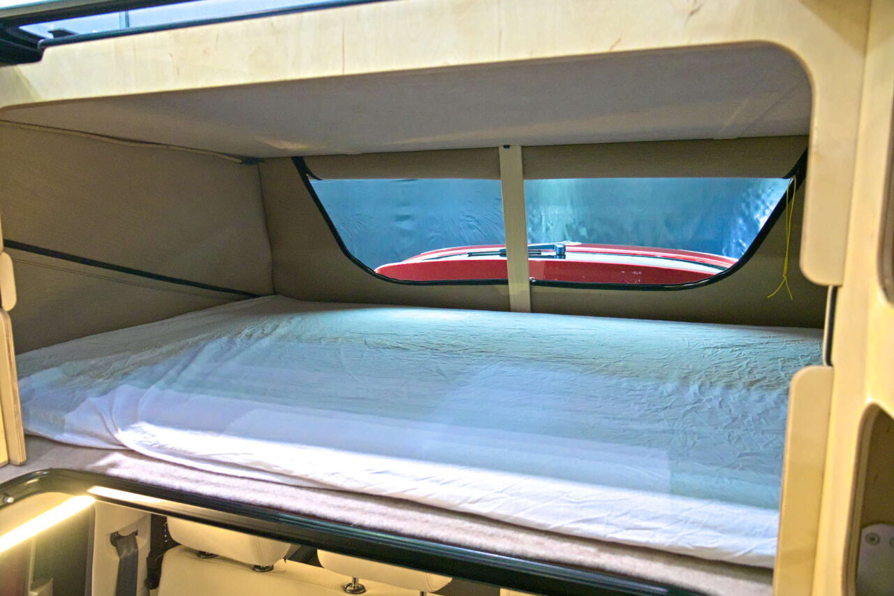 spacecamper roof bett
