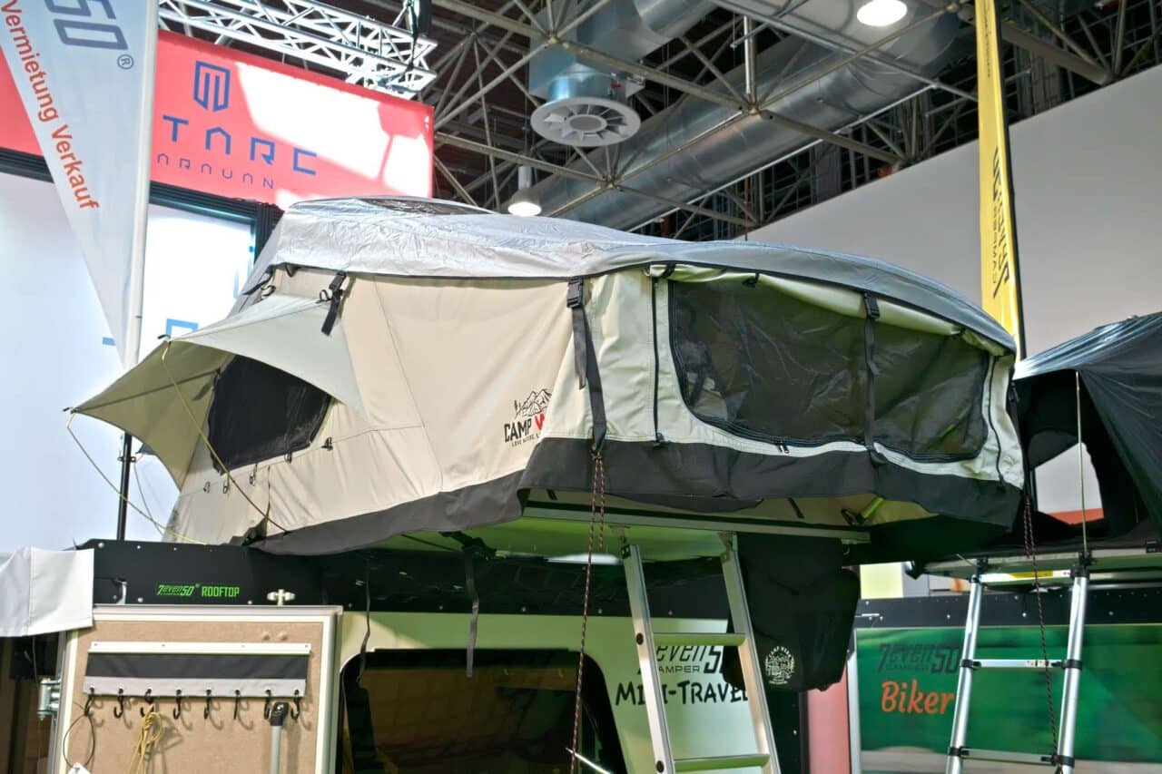 7even50 Mini-Travel (2025) - Mini caravan with roof tent and up to 5 sleeping places 5 7even50 dachzelt caravan salon 2024 c jalil landero flores 1