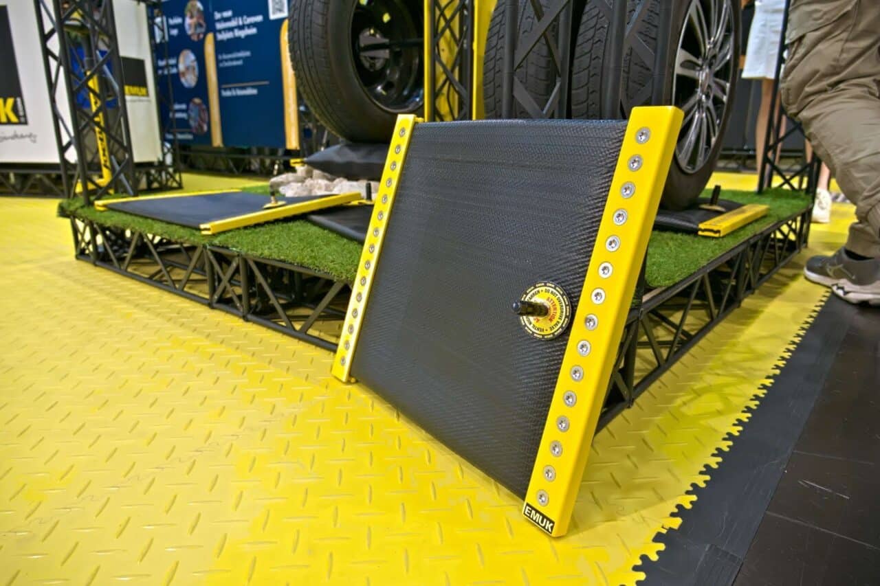 emuk luftkissen hebekissen air lift messestand caravan salon 2024