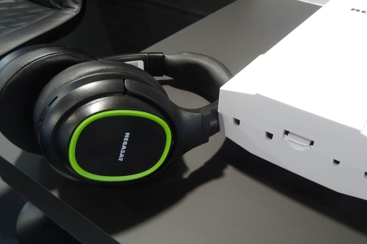 produktneuheiten megasat bluetooth kopfhoerer meg bh01 caravan salon 2024 c katja scholz