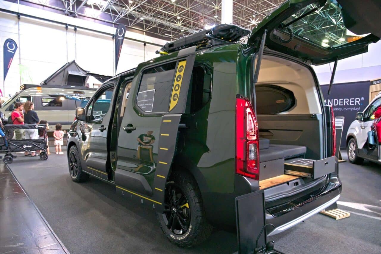 Hochdachkombi Camper Vanderer Two auf dem Caravan Salon 2024 (c) Jalil Landero Flores