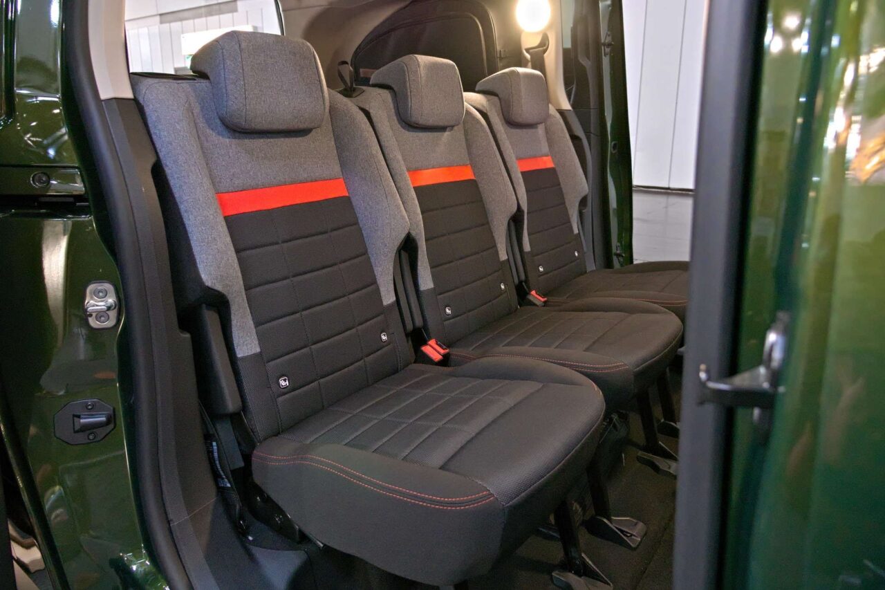 vanderer two sitzreihe caravan salon 2024 c jalil landero flores
