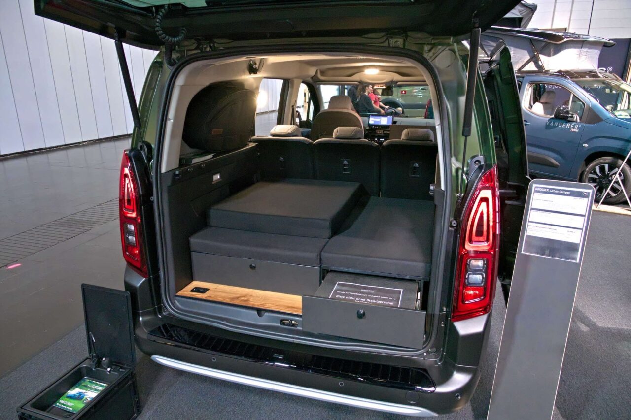 vanderer two stauraum mit sleep and storage modul caravan salon 2024 c jalil landero flores