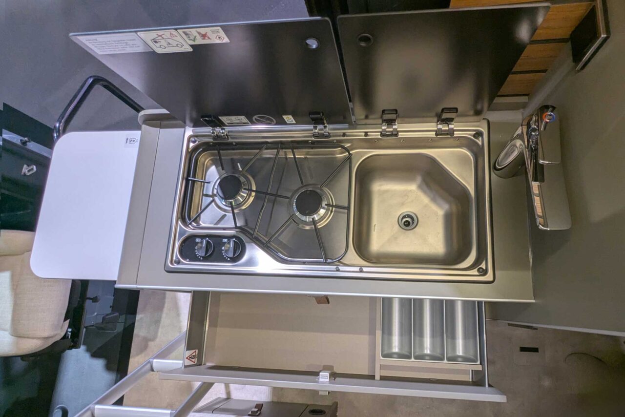 Hymer Grand Canyon S 700 Kueche 8557