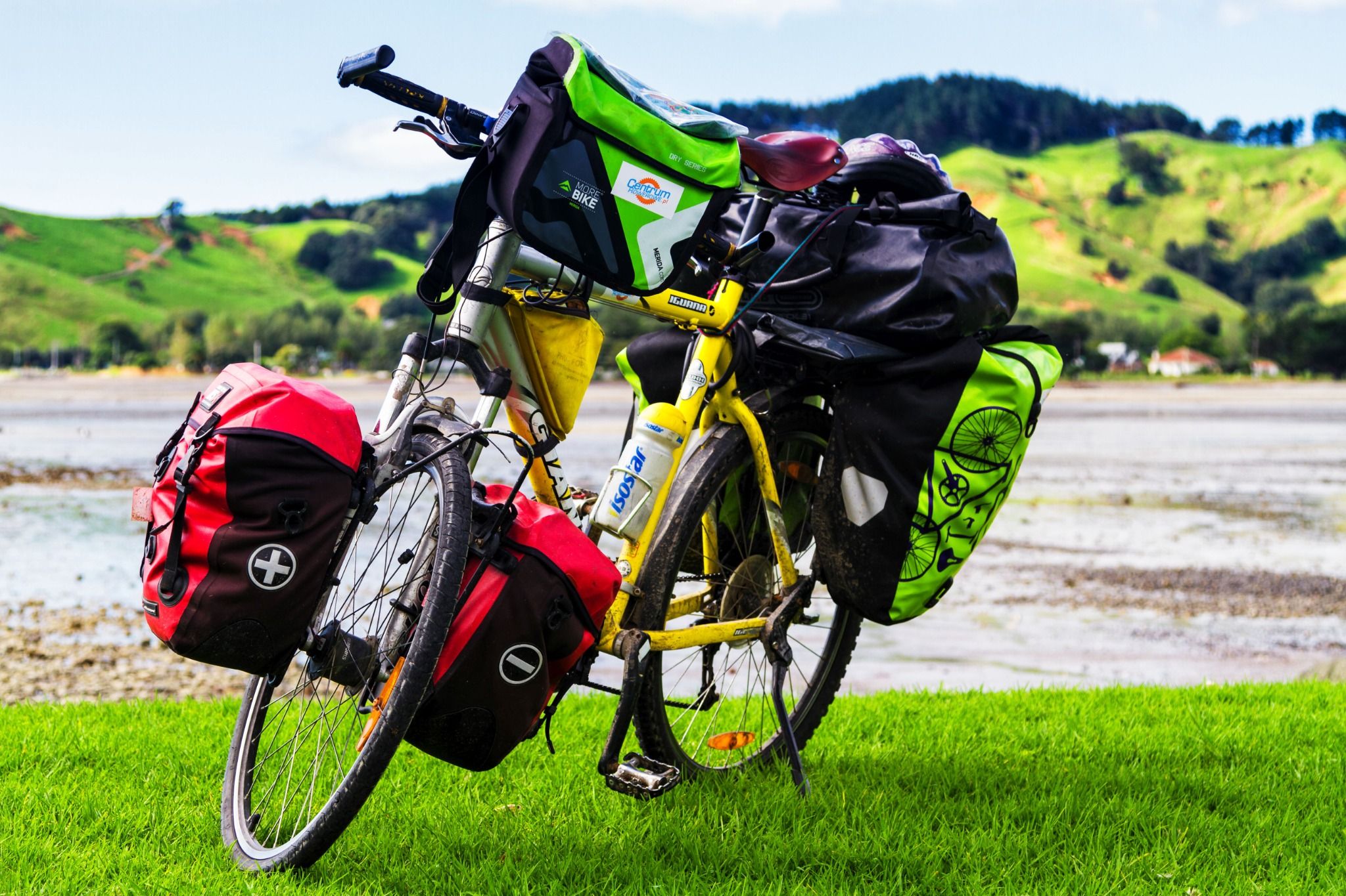 Bikepacking: Adventure on two wheels – tips for affordable equipment and the best routes