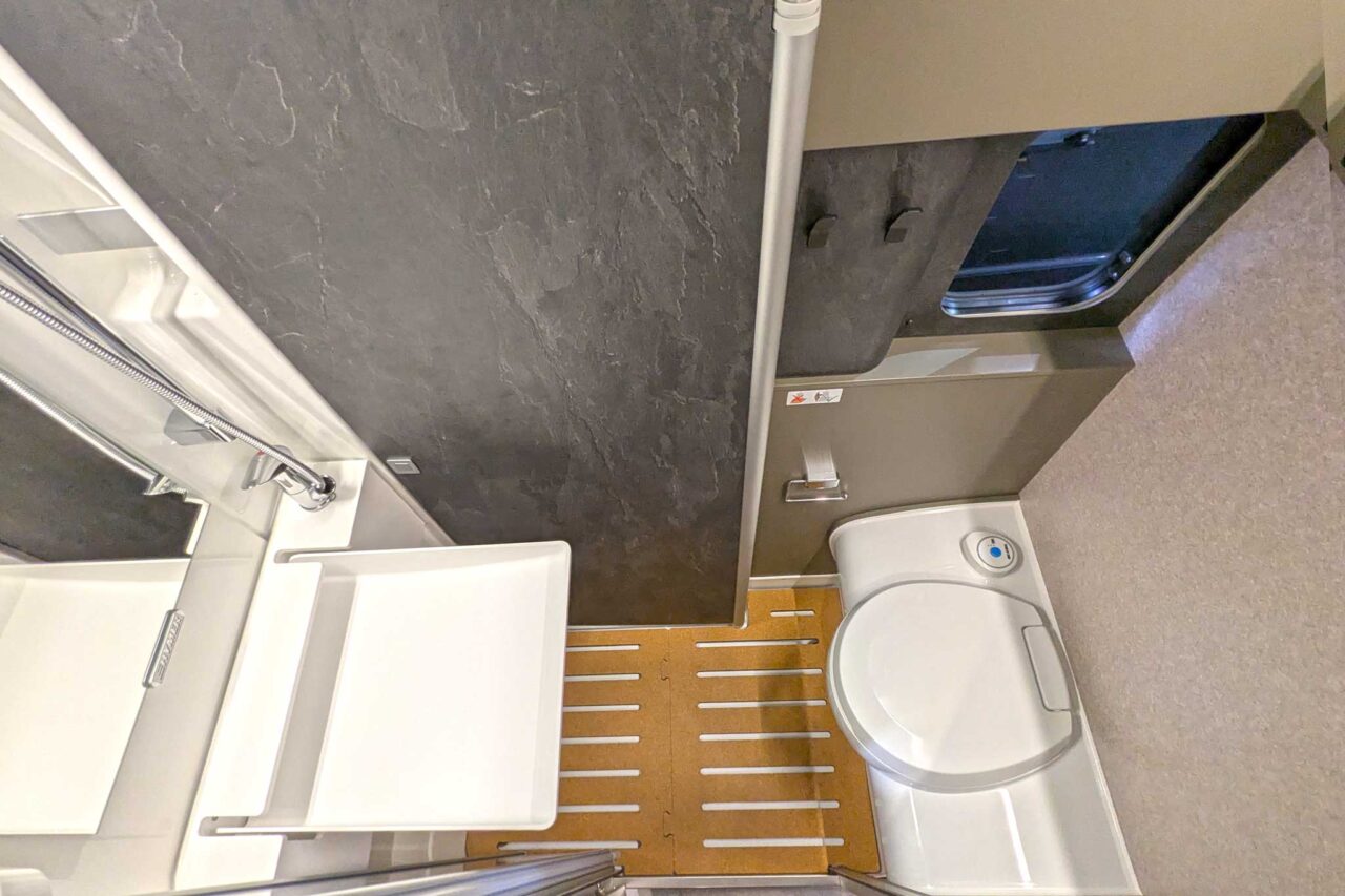 hymer grand canyon s 700 bad1