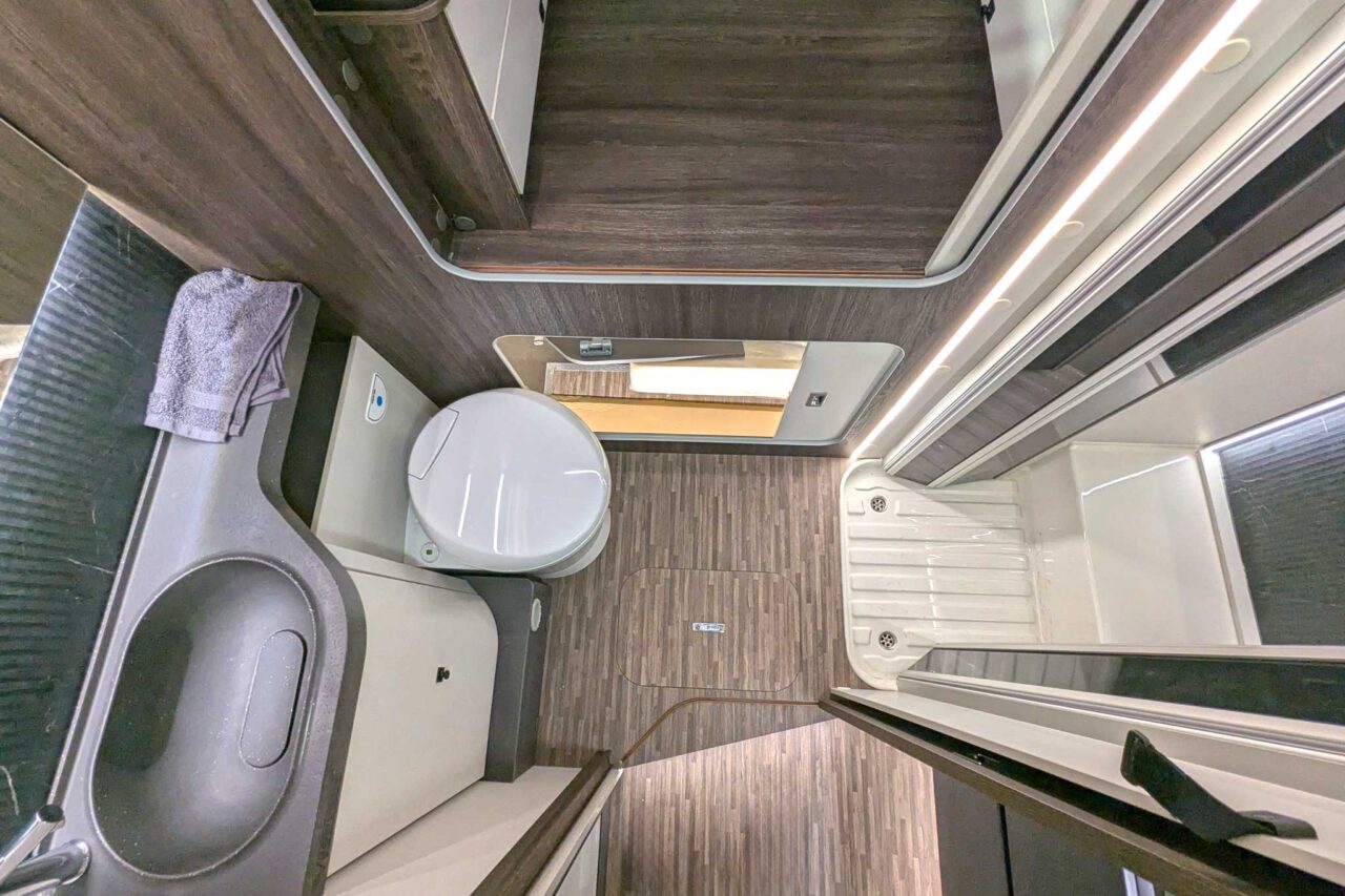 Heckbad Mobilvetta Kea Kompakt 55 2802 1