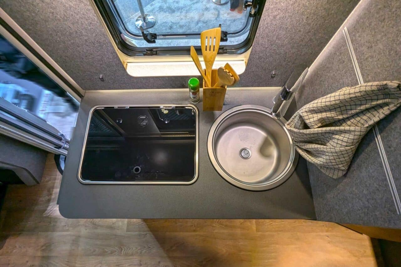 dethleffs globebus performance 4x4 kueche