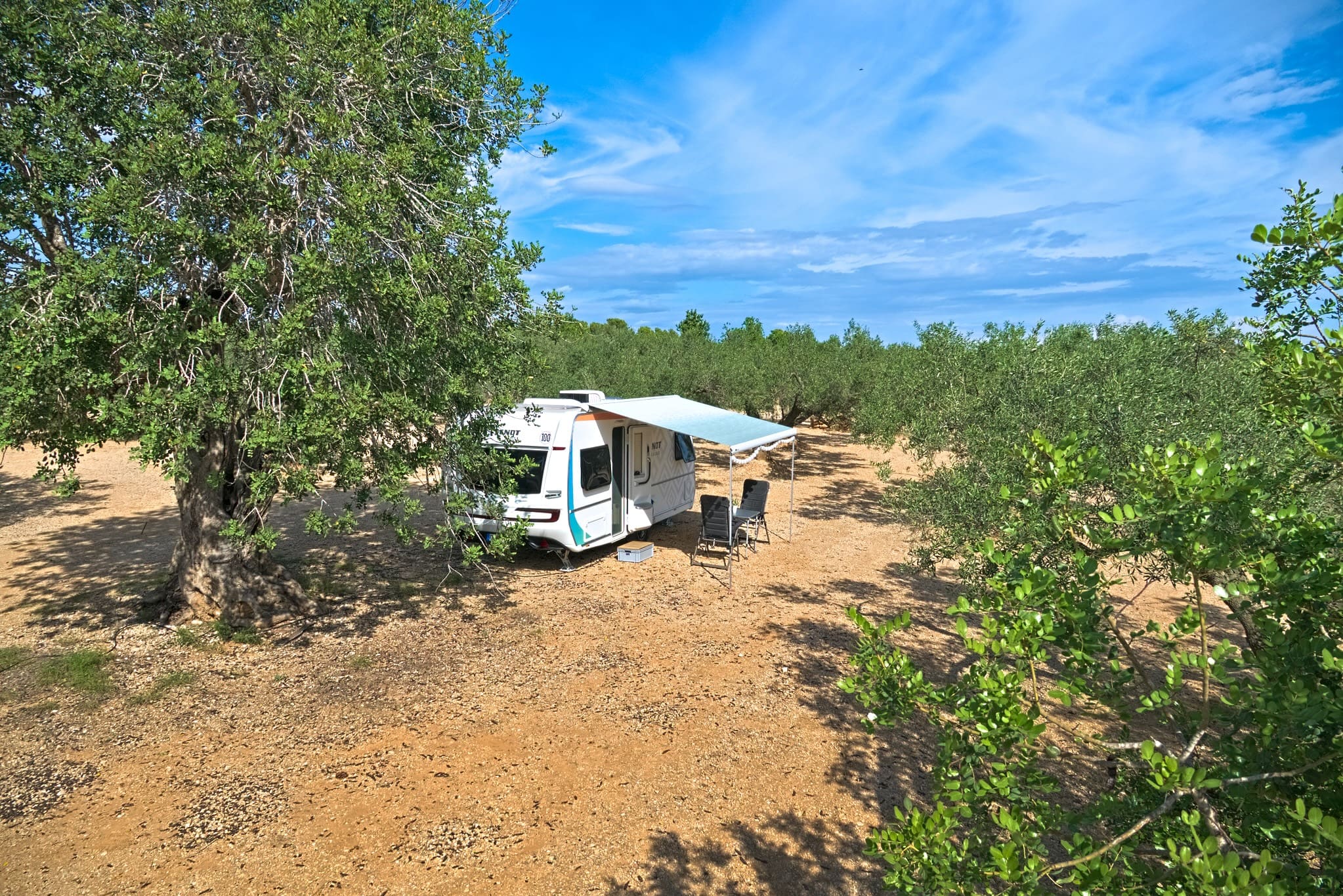 Heat in motorhomes and caravans: how to keep your camper cool